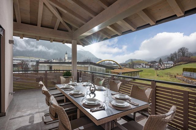 Terrasse with a view of the Wilder Kaiser and the Hohe Salve